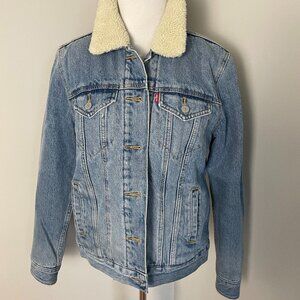 Levi’s Women’s Sherpa-Lined Classic Denim Jacket